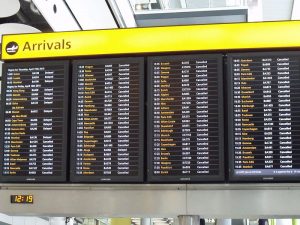 clt arrivals departures