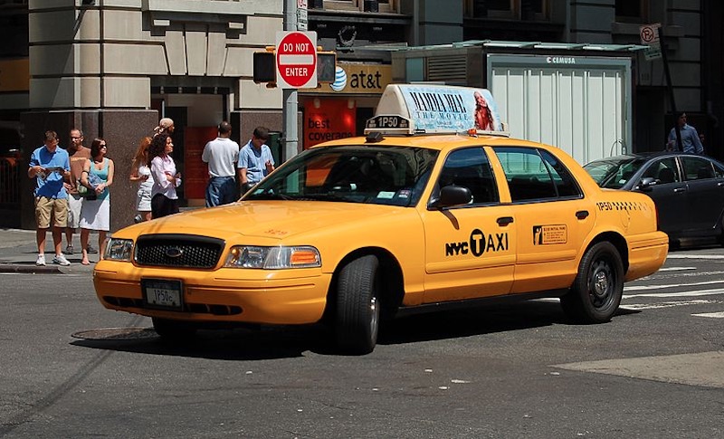 New York cab driver who turned away gay passenger is back on job after ...