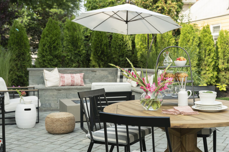 Bravo's 'Backyard Envy' stars are making exterior design more ... - FEATURE BackyarD Envy FEATURE BackyarD Envy NUP 187553 0005 768x512