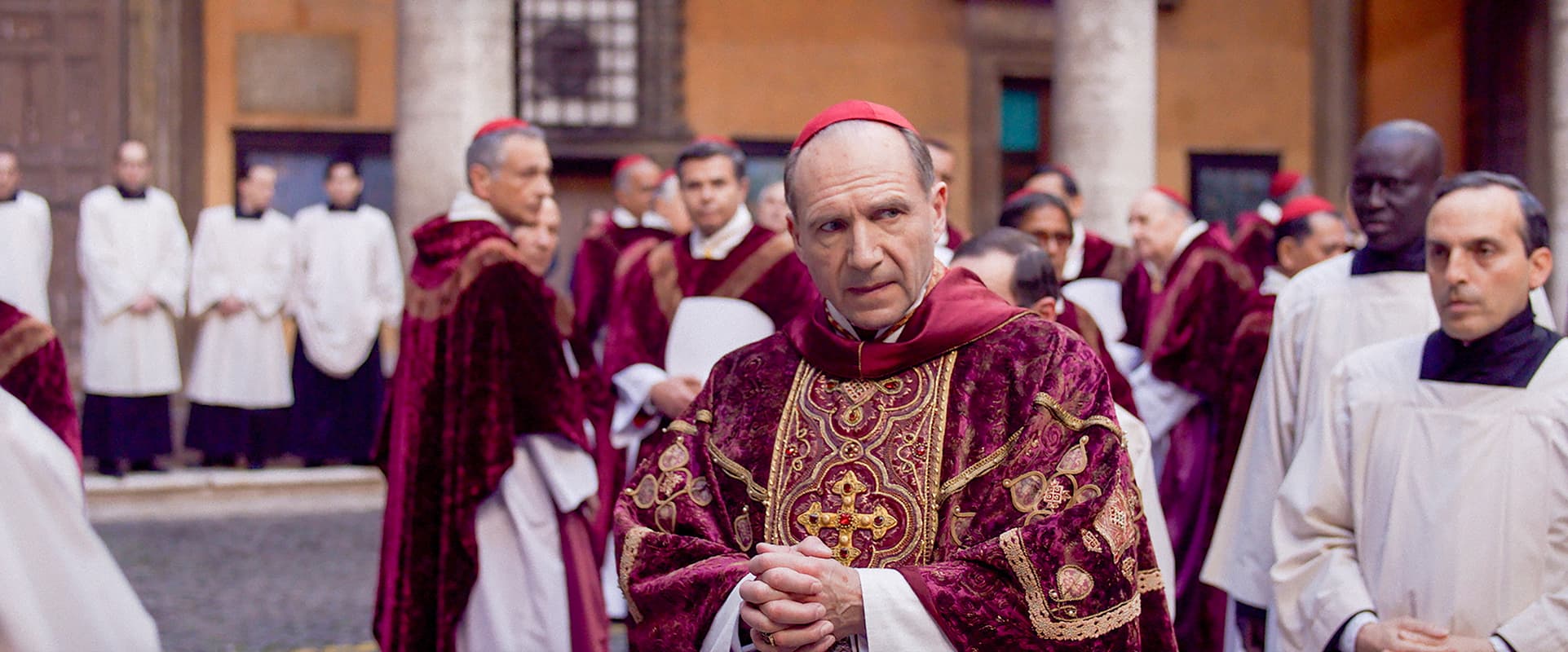 Conclave: Ralph Fiennes - Photo: Focus Features